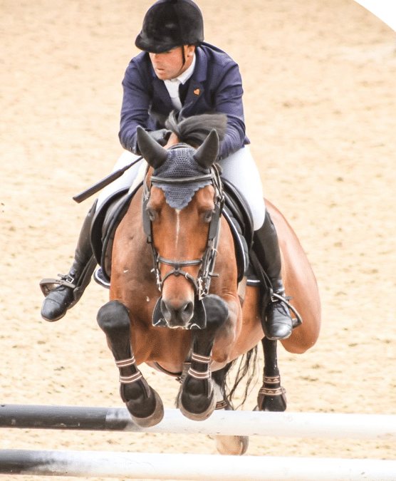 Robert Whitaker y Vermento ganaron la segunda calificativa de la Longines FEI Jumping World Cup en Helsinki