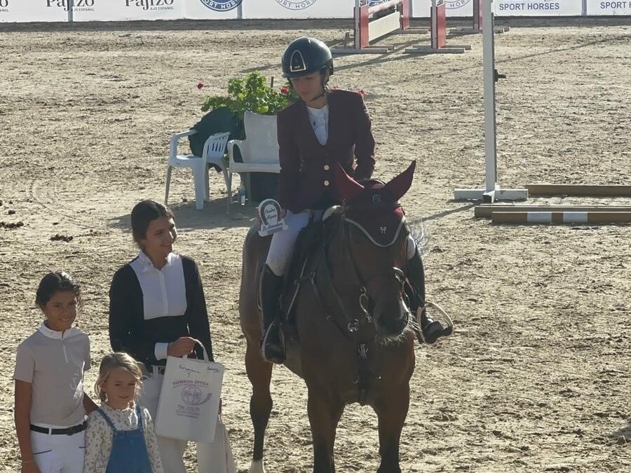 Carmen Bernal brilla con Spotlight S y logra el segundo puesto en el CSN2* La Herradura