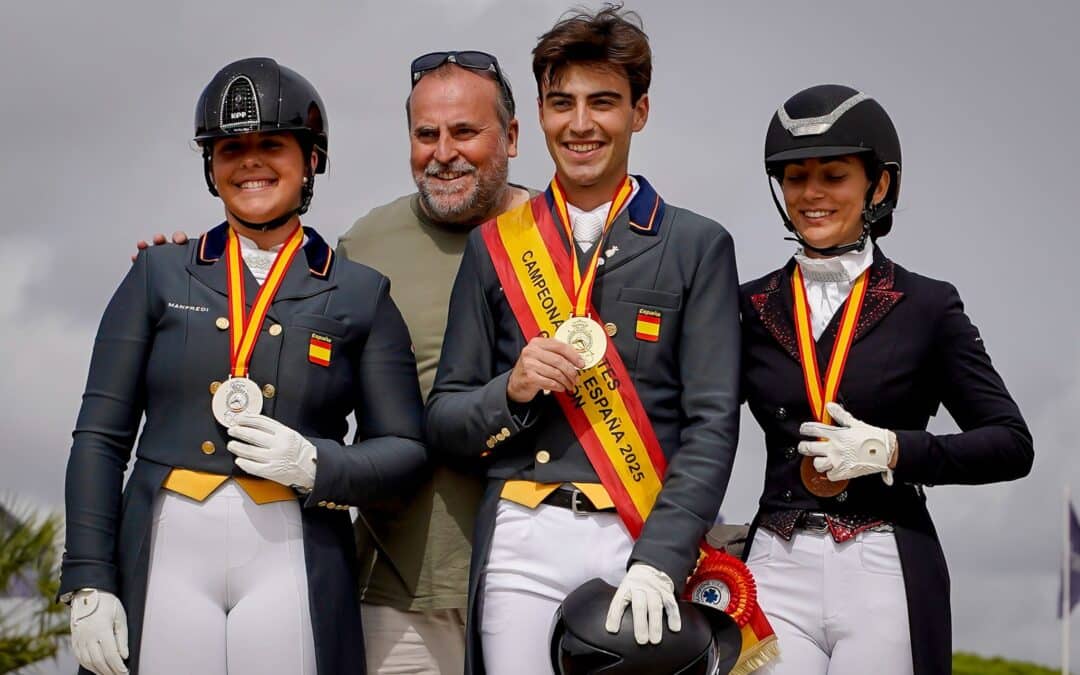Javier Guillén Callejas con Resuelto AS, Campeón de España de Doma Clásica Jóvenes Jinetes