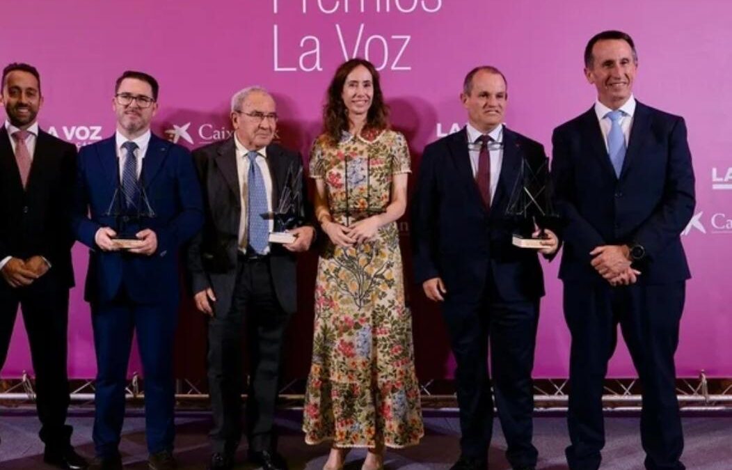 Teresa Blázquez recibió un merecido galardón en los XIX Premios La Voz