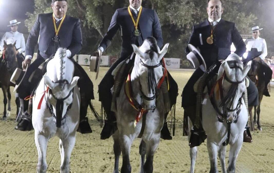 José Ramón Pérez García “Chamo” y DESTACADO MVB II, Campeones de España de Doma Vaquera 2025